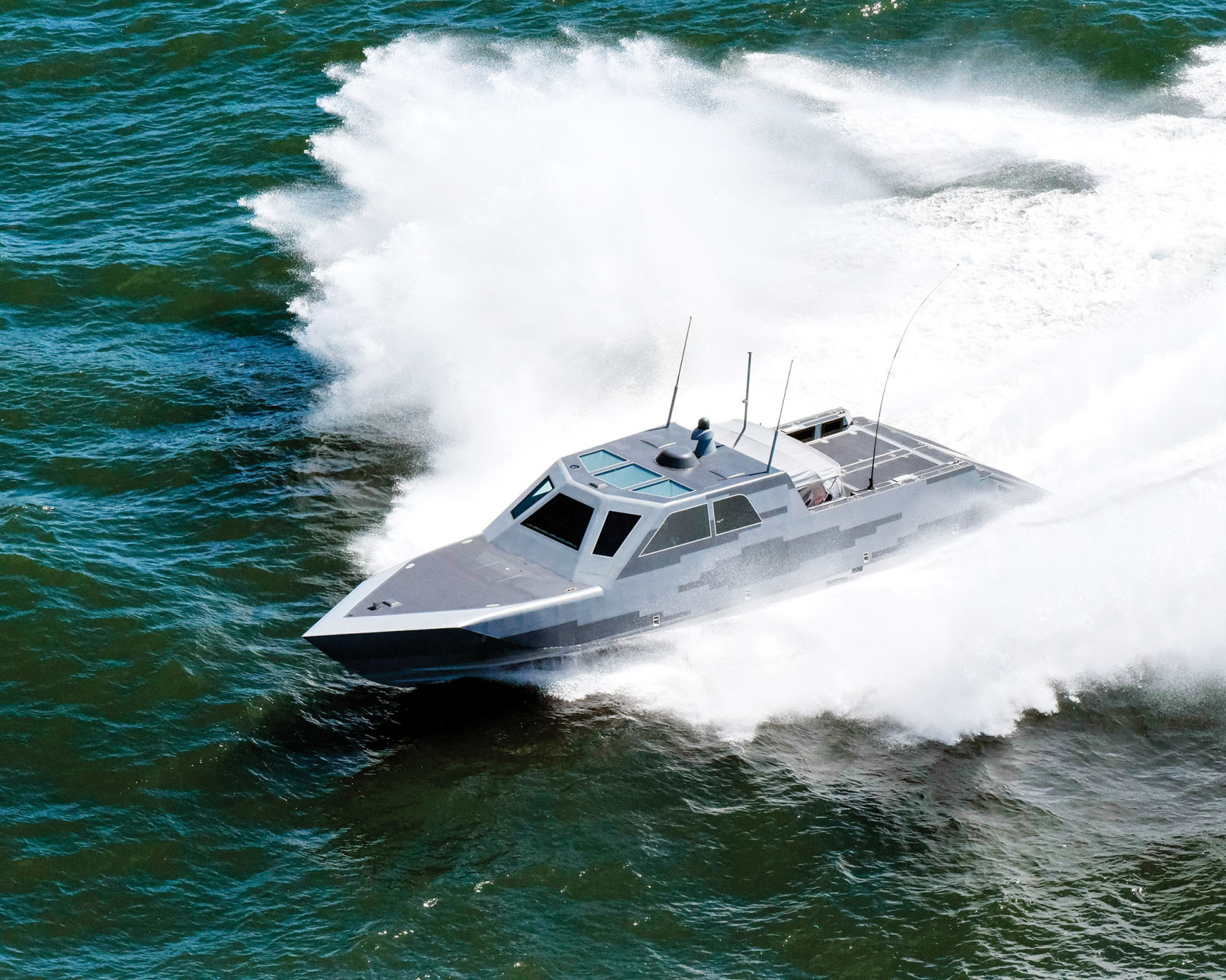 Collision investigation finds Coast Guard, Navy at fault